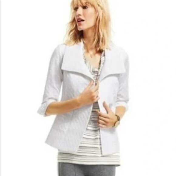 CABI VINTAGE Club Blazer Double Breasted White Seersucker Sz M Style #212 EUC - Picture 1 of 6
